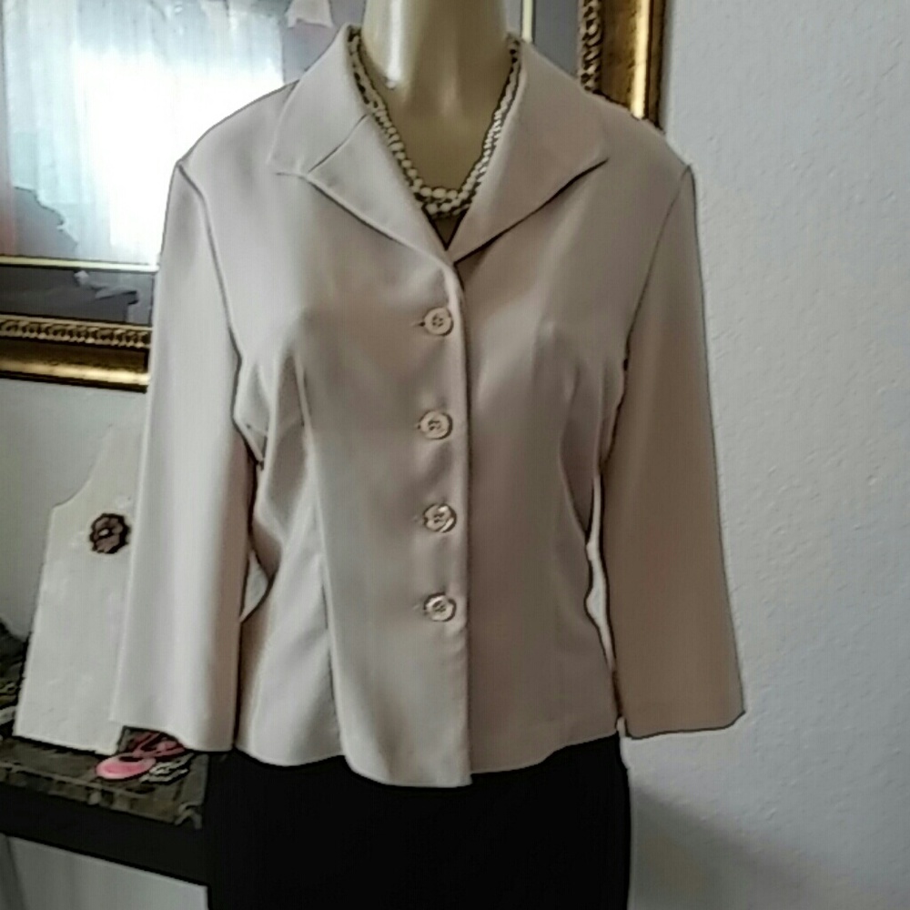 Breakin loose Beige Coat